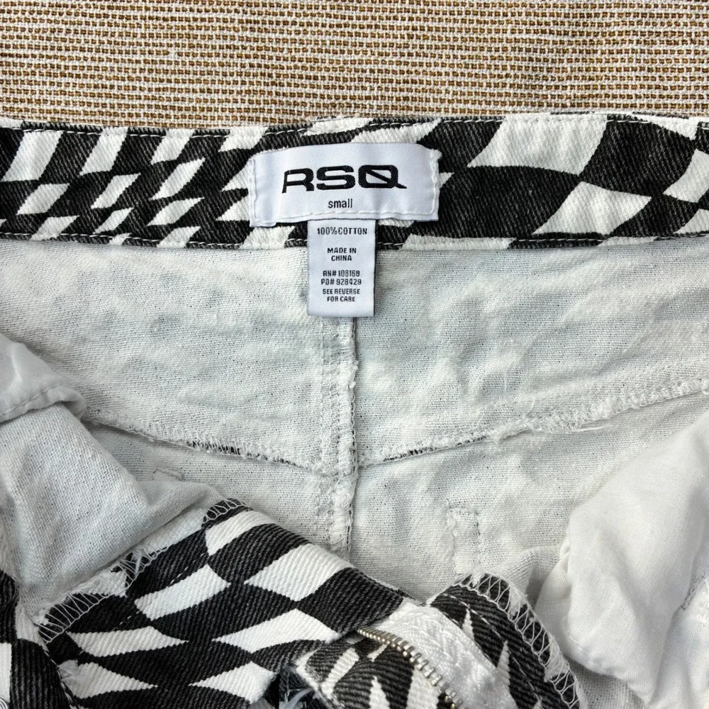 RSQ Womens Black White Warped Checkerboard Denim Mini Skirt Small Trippy Print - Picture 2 of 5
